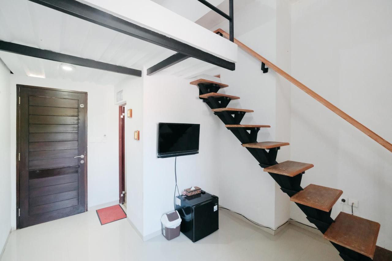 D'Tamblingan Guest House At Taman Griya Jimbaran Redpartner - Minimum Stay 30 Nights Ngoại thất bức ảnh