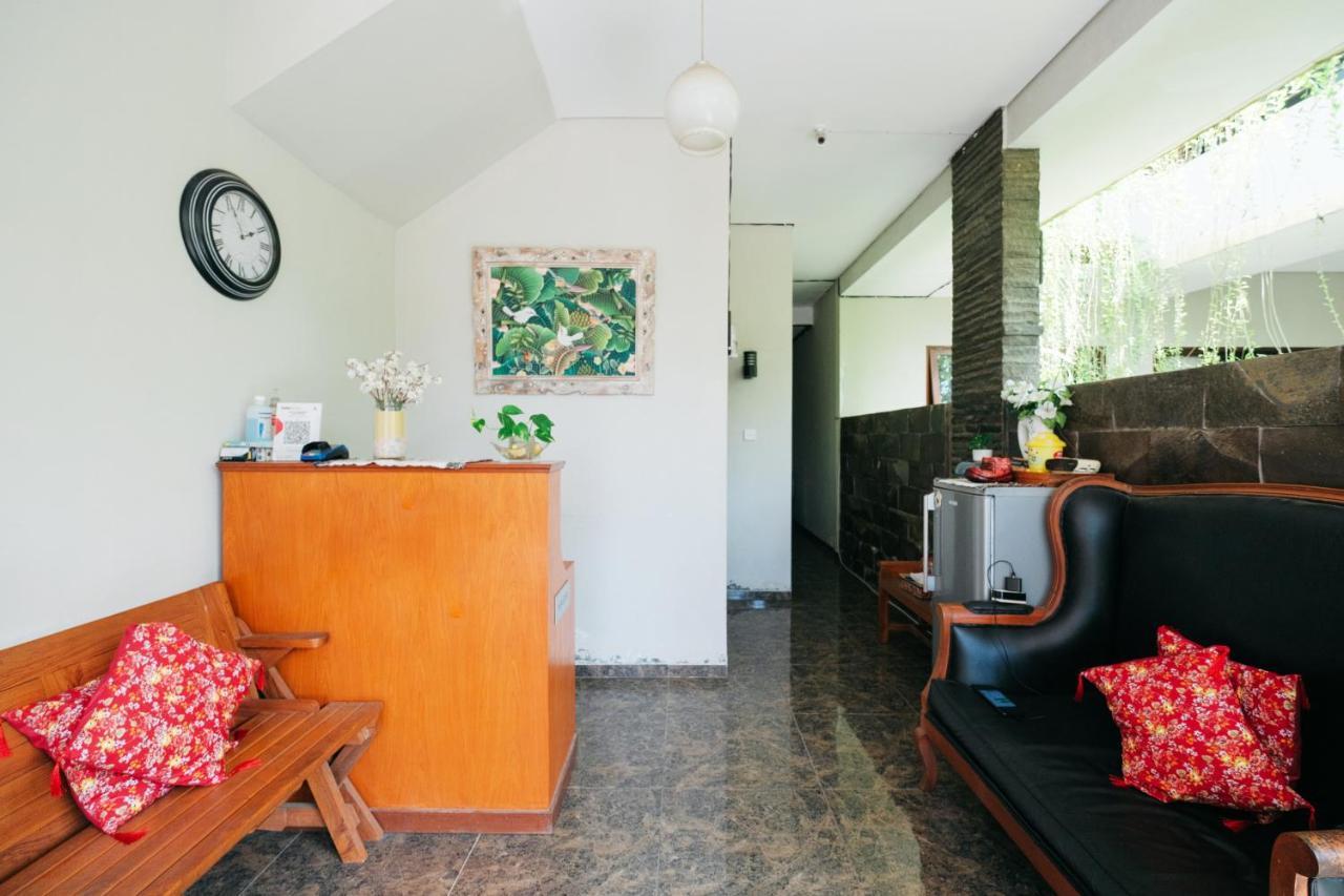 D'Tamblingan Guest House At Taman Griya Jimbaran Redpartner - Minimum Stay 30 Nights Ngoại thất bức ảnh